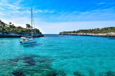 Güzel plaj, Cala S'Amarador Mondrago - Tabiat Parkı üzerinde Majorca İspanya, Balear Adaları, Akdeniz, Avrupa