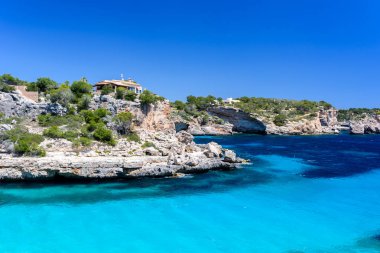 Cala Llombards - güzel plaj Bay Mallorca, İspanya
