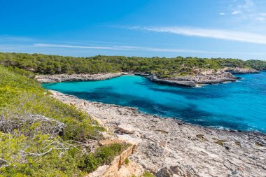 Bay, Cala Mondrago - güzel bir plaj ve sahil Mallorca