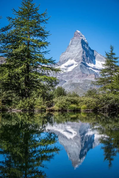 Grindjisee Belo Lago Com Reflexão Matterhorn Zermatt Suíça — Fotografia de Stock