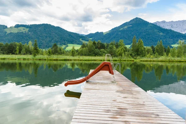 Yaz günü, Avusturya Tyrol, göl Walchsee