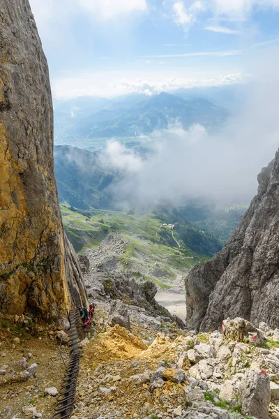 Escursionista Ellmauer Halt Wilder Kaiser Montagne Austria Vicino Gruttenhuette Andare — Foto Stock
