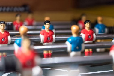 Tablo futbol kicker minyatür oyuncular ile