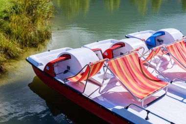 Bir Seefeld in Tirol, Avusturya - Europe, göl Wildsee, tekneler