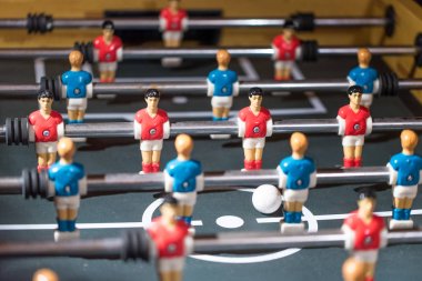 Tablo futbol kicker minyatür oyuncular ile