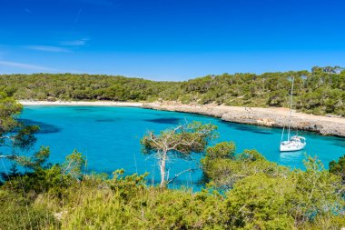 Güzel plaj, Cala S'Amarador Mondrago - Tabiat Parkı üzerinde Majorca İspanya, Balear Adaları, Akdeniz, Avrupa