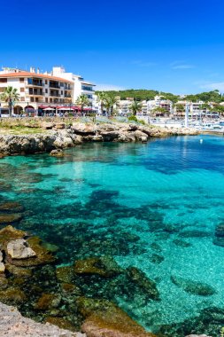 Cala Rajada liman - Mallorca, İspanya kıyısında güzel city - tatil Avrupa