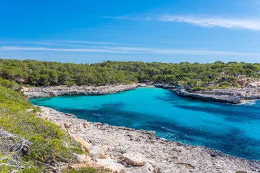 Bay, Cala Mondrago - güzel bir plaj ve sahil Mallorca