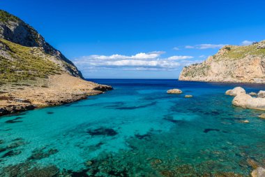 Cala figuera kap formentor - güzel sahil ve plaj, Mallorca, İspanya