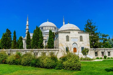 İstanbul 'un Fatih ilçesine bağlı Süleyman Camii. Tarihi bölümlerin seyahat konsepti.