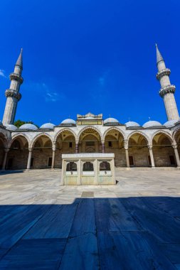 İstanbul 'un Fatih ilçesine bağlı Süleyman Camii. Tarihi bölümlerin seyahat konsepti.