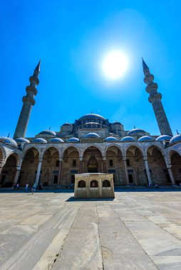 İstanbul 'un Fatih ilçesine bağlı Süleyman Camii. Tarihi bölümlerin seyahat konsepti.