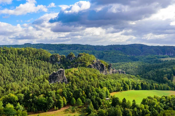 Bastei Skály Švýcarském Sasku Překrásná Krajina Kolem Zřícenin Hradu Neurathen — Stock fotografie