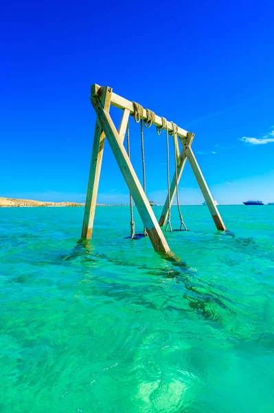 Balanço Águas Azuis Cristalinas Orange Bay Beach Com Praia Branca — Fotografia de Stock