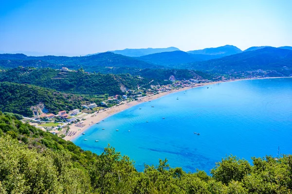Strand Von Agios Georgios Der Paradiesischen Bucht Wunderschöner Berglandschaft Insel — Stockfoto