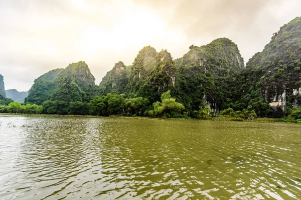 Tam Coc National Park Tourists Traveling Boats Ngo Dong River — Stock Photo, Image