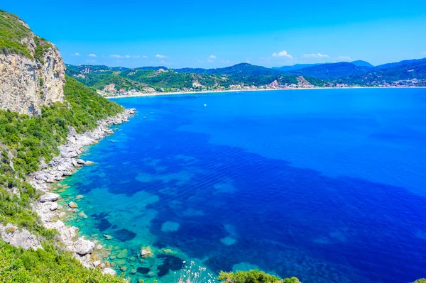 Plage Agios Georgios Baie Paradisiaque Dans Magnifique Paysage Montagneux Île — Photo