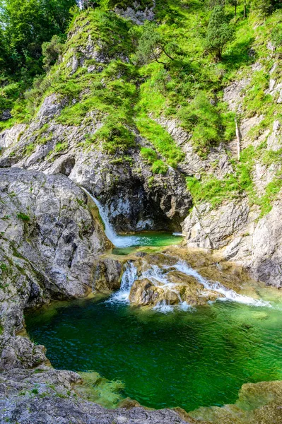 Piękne Krajobrazy Stuibenflle Rzeka Wodospad Reutte Górskiej Scenerii Alp Austria — Zdjęcie stockowe