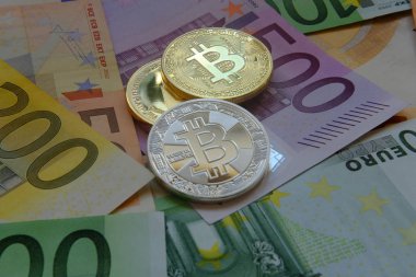 Euro banknot ve madeni para bitcoin