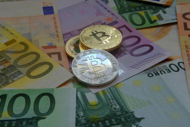 Euro banknot ve madeni para bitcoin