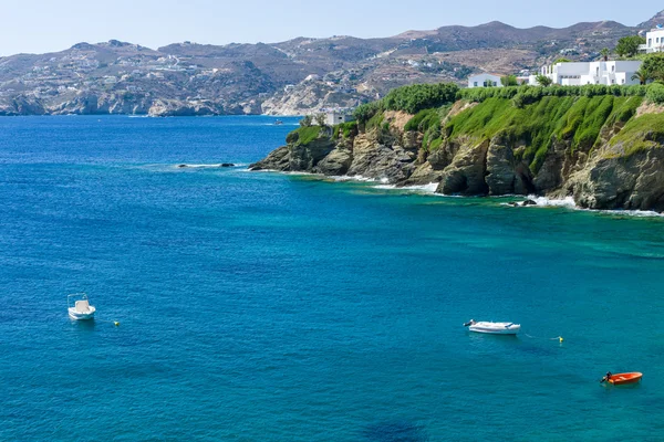 Jemné moře. Agia Pelagia. Ostrov Kréta. Řecko. — Stock fotografie