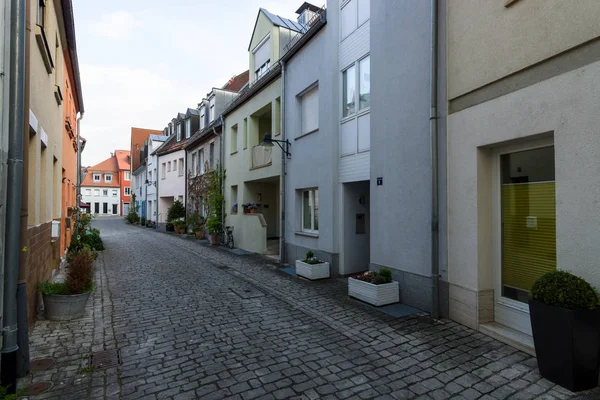 Vecchie strade nel centro storico della città . — Foto Stock