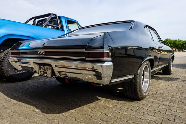 Meados de tamanho carro Chevrolet Chevelle SS396 Hardtop Coupe, 1966 . — Fotografia de Stock