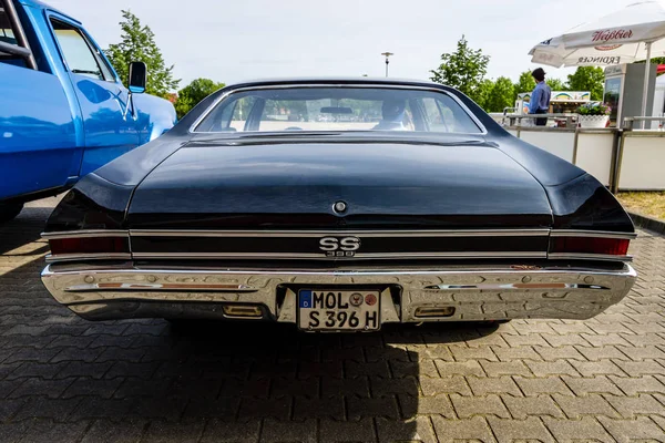 Mid-μέγεθος αυτοκίνητο Chevrolet Chevelle Ss396 Hardtop Coupe, 1966. — Φωτογραφία Αρχείου