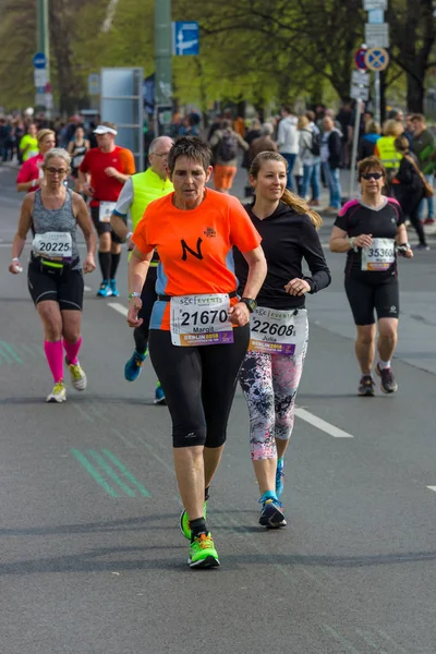 A meia maratona anual de Berlim 37 . — Fotografia de Stock