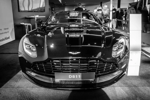 Grand tourer car Aston Martin DB11, 2016. — Φωτογραφία Αρχείου