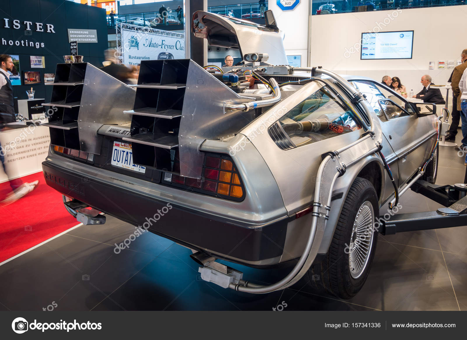 Wehikuł czasu Delorean (powrót do przyszłości franczyzy) w