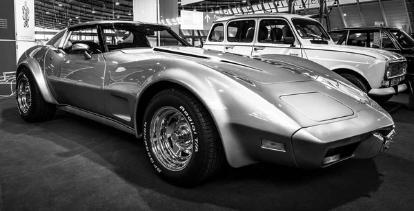 Sport autó Chevrolet Corvette Stingray Targa, 1977.. — Stock Fotó