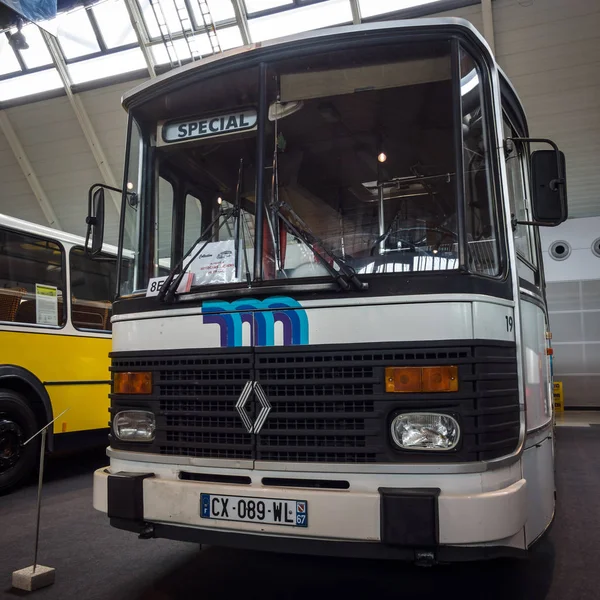 Ônibus da cidade Saviem S53r, 1981. — Fotografia de Stock