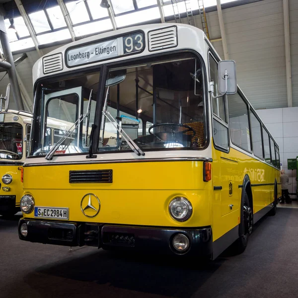 Stadsbussar Mercedes-Benz O 307, 1981. — Stockfoto