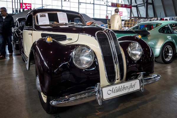 Grand tourer BMW 327 Coupe, 1950 . — Photo