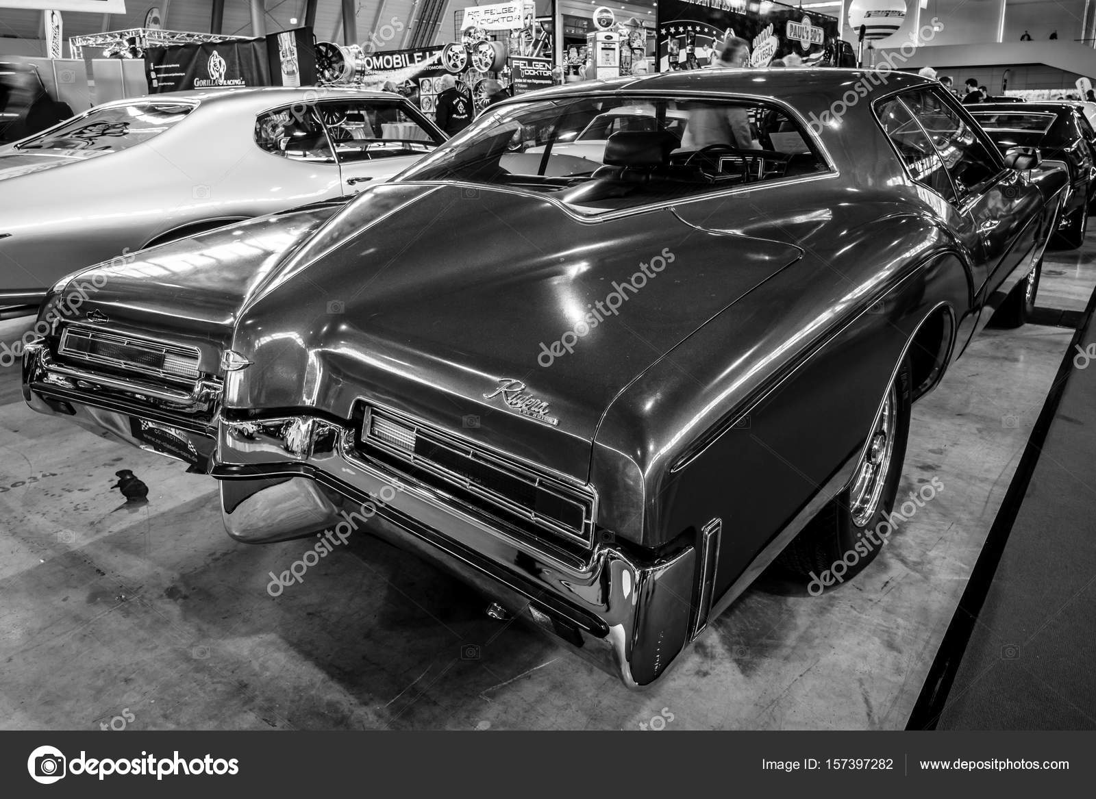 Personal luxury car Buick Riviera, 1972. — Stock Photo