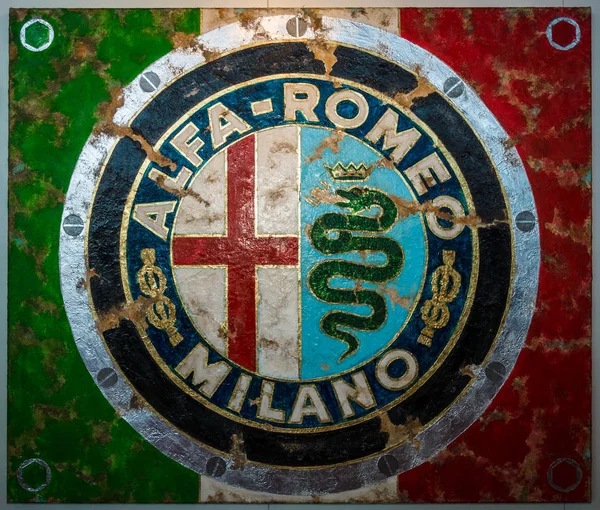 Obraz z logo Alfa Romeo przez niemiecki artysta olejomalba Olivier. — Zdjęcie stockowe