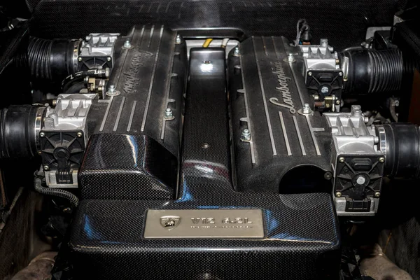 Engine V12 of supercar Lamborghini Murcielago, 2004. — Stock Photo, Image