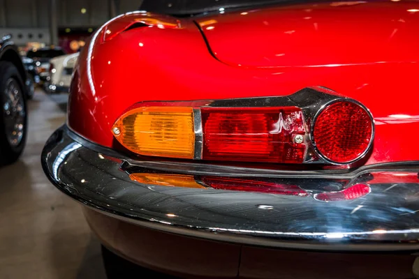Задние светофоры спортивного автомобиля Jaguar E-Type, 1962 . — стоковое фото