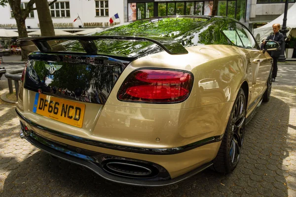 Coche de lujo personal Bentley Continental Supersports, 2017 . — Foto de Stock