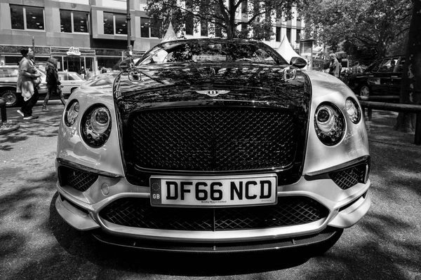 Личный роскошный автомобиль Bentley Continental Supersports, 2017 . — стоковое фото