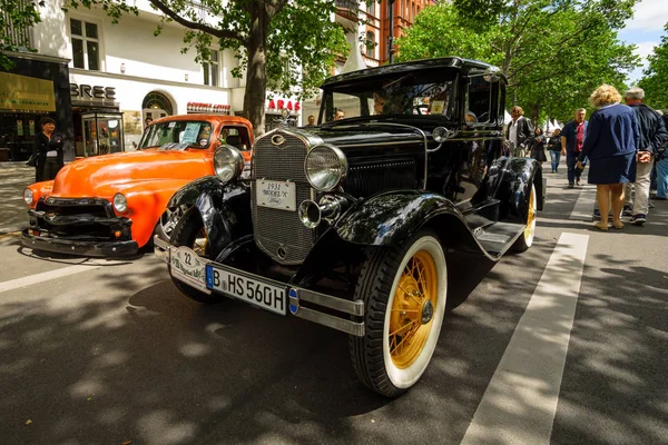 老式汽车福特模型业务轿跑车 1931. — 图库照片