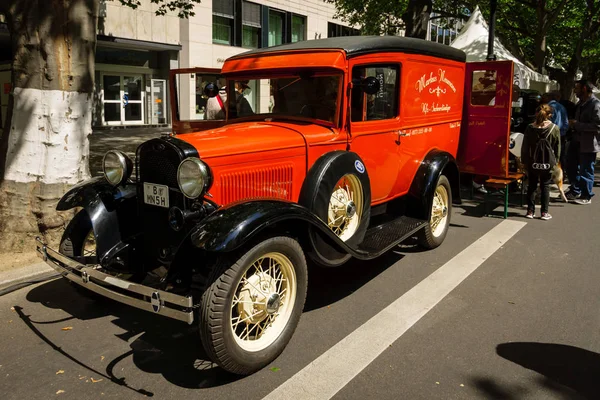 Vintage auto Ford Model A Panel Truck. — Stock fotografie