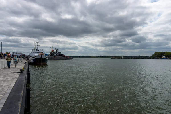 Vista sobre o porto marítimo de Peenemuende, na ilha de Usedom, no Mar Báltico . — Fotografia de Stock