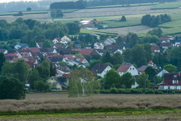 Weergave van de kleine stad Neustadt — Stockfoto