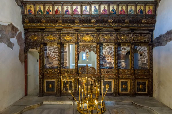 Interior of the Bulgarian Orthodox Church on the island of St. Anastasia. Burgas Gulf of the Black Sea. — Stock Photo, Image