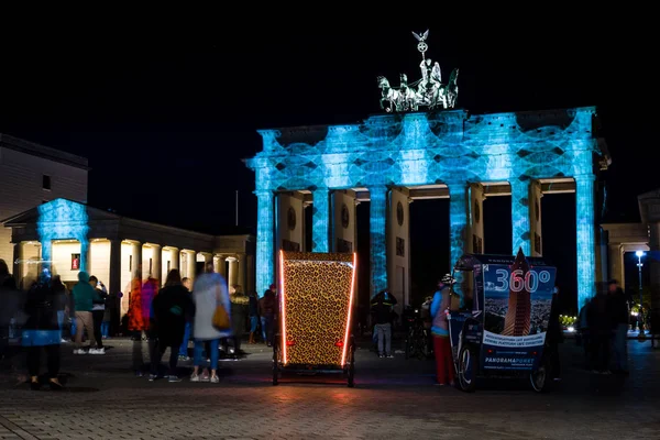 Berlin October 2017 Den Berømte Brandenburger Tor Festivalens Belysning Lysets - Stock-foto