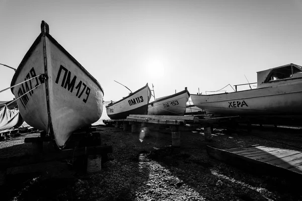 Pomorie Bulgaria August 2017 Fishermen Boats Stand Shore Seaport Seaside — Stock Photo, Image