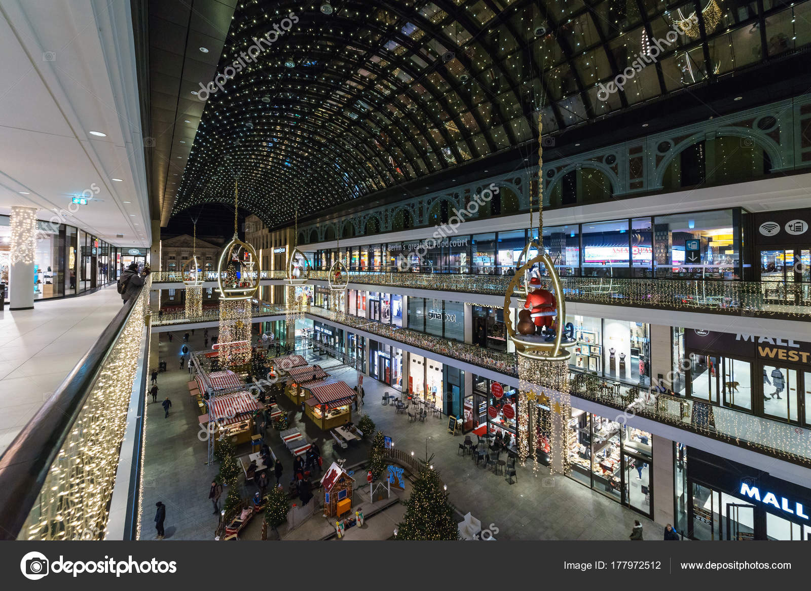 Berlin December 2017 Shopping Center Mall Berlin Leipziger Platz