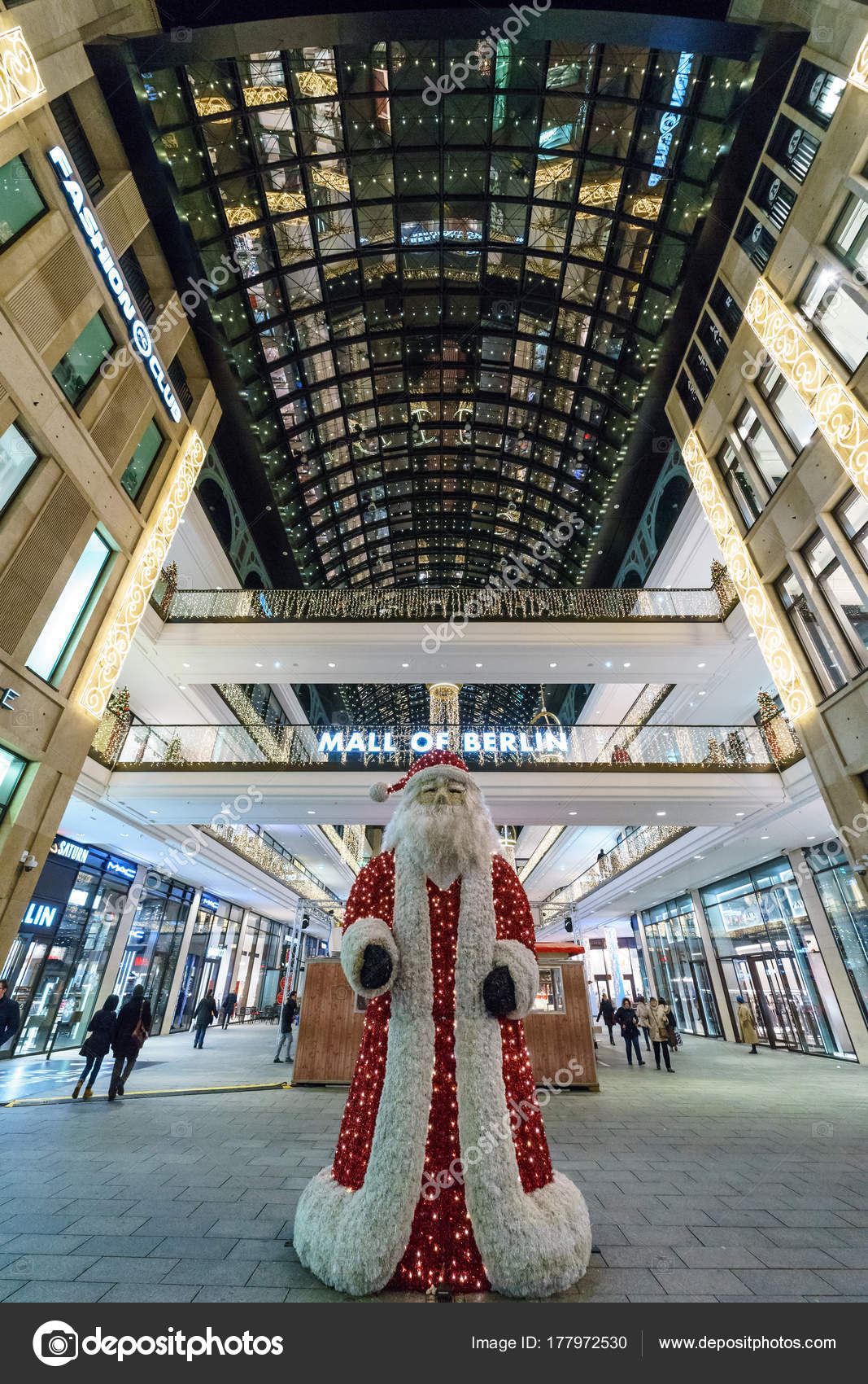 Berlin December 2017 Shopping Center Mall Berlin Leipziger Platz